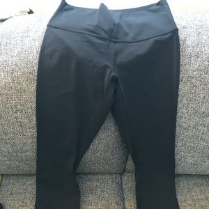 LULULEMON BLACK SIZE 8 28" LEGGINGS